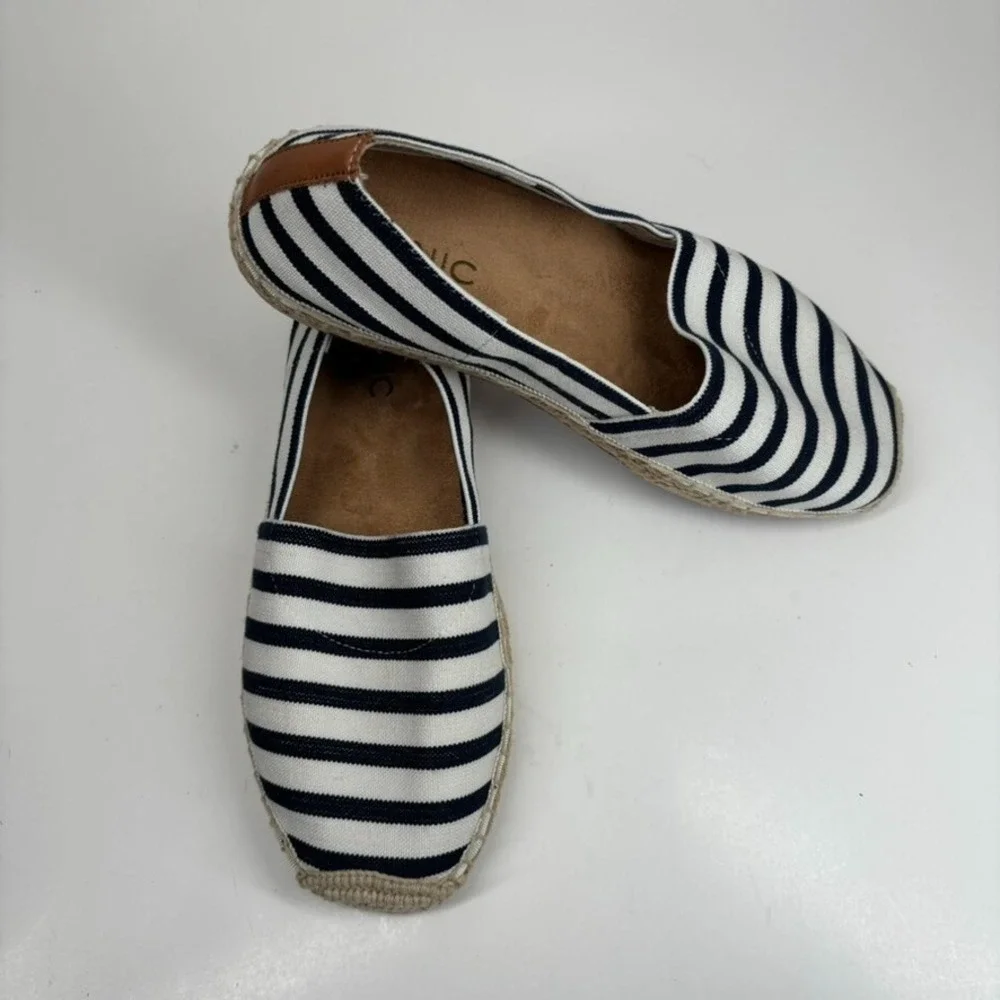 Vionic Valeri Women's US 7 Striped Casual Flats Slip-On Espadrille Comfort Shoes
